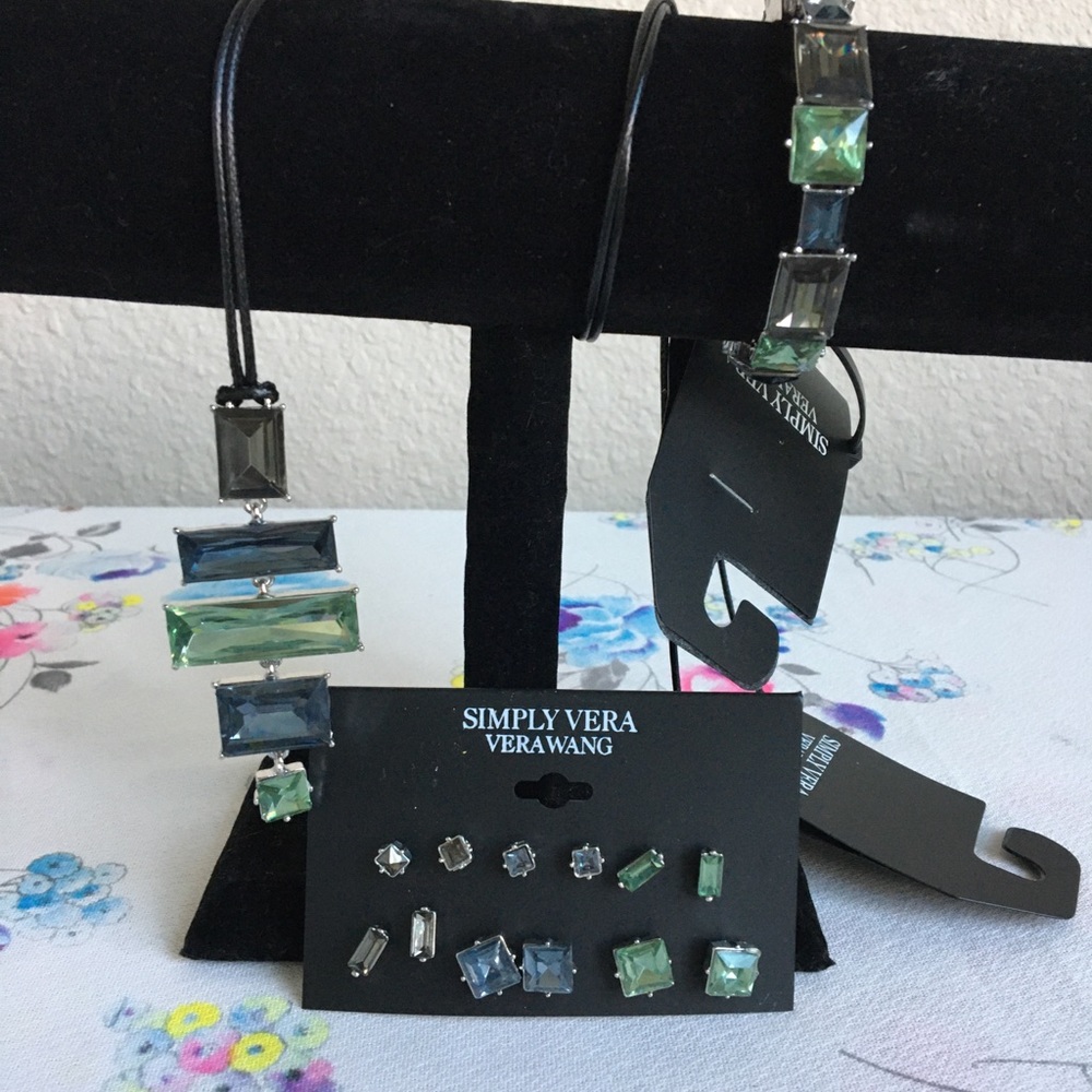 Simply Vera fashion jewelry set
